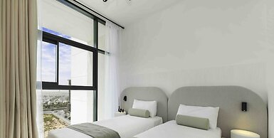 LUX The Dubai Hills Executive Suite