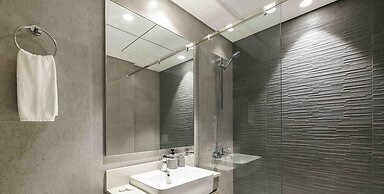 LUX The Dubai Hills Executive Suite