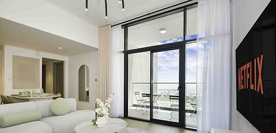 LUX The Dubai Hills Executive Suite