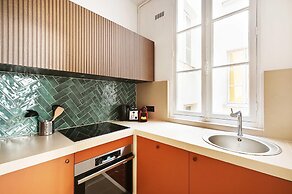 Charm and Elegance for 8p/3br - Grands Boulevards