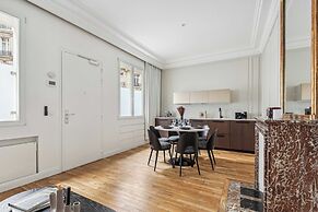 Elegant Apartment -1br/6p - Arc de Triomphe