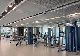 Modern 2BR w Direct Beach Access Emaar Beachfront