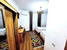 Ulli Oy Boutique Hotel & Terrace