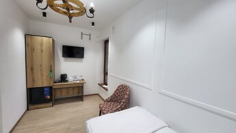 Ulli Oy Boutique Hotel & Terrace