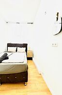 10 Economy Rooms-Shared Bath & Kitchen