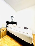 10 Economy Rooms-Shared Bath & Kitchen