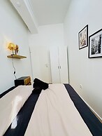 10 Economy Rooms-Shared Bath & Kitchen