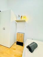 10 Economy Rooms-Shared Bath & Kitchen