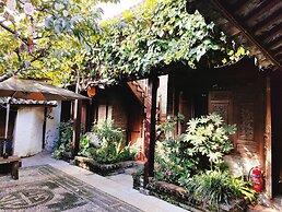 Big Tree Guesthouse