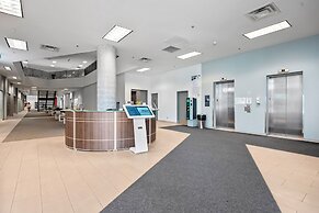 Bright Suites Finch West