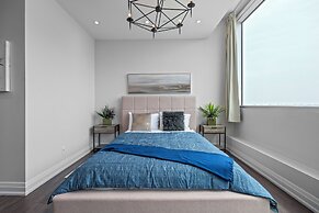 Bright Suites Finch West