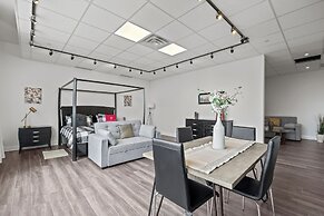 Bright Suites Finch West