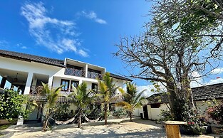 Baobab Bungalows
