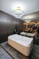 Lovera Hotel