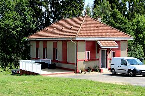 Arden Parks Signy L'Abbaye