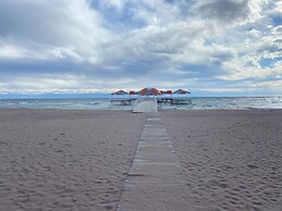 Baytur Resort & Spa