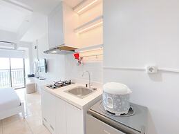 The Stylish Studio At Tamansari Panoramic Apartment