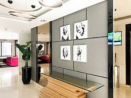 Cozy Studio At Monroe Apartment