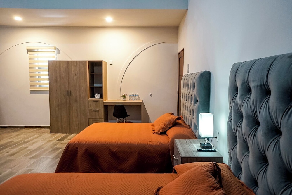 Hotel Bugambilias