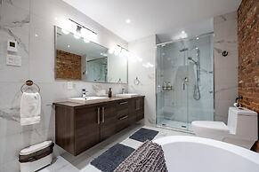 Stunning Old Montreal Penthouse