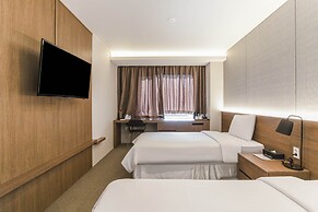 HOTEL ELORA