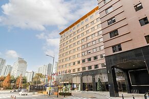 HOTEL ELORA