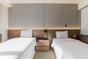 HOTEL ELORA
