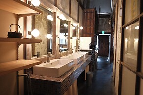 lulu - Hostel