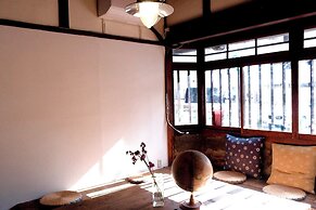 lulu - Hostel