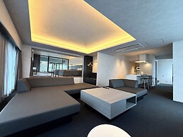 DOG HOTEL SHIRAHAMA