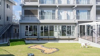 DOG HOTEL SHIRAHAMA