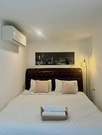 R Resident Resort