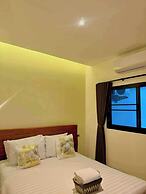 R Resident Resort