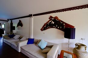 Lyndale Lodge