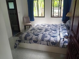 Lyndale Lodge