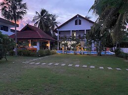 Lyndale Lodge