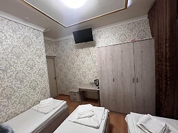Diyora Hostel