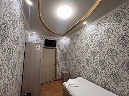 Diyora Hostel