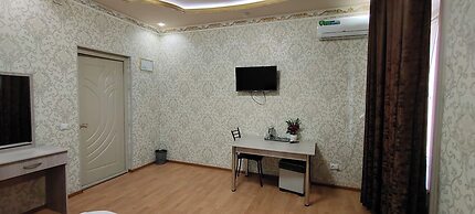 Diyora Hostel