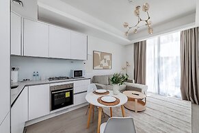 Bright 1BR with balcony in Luma 22