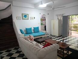 Cosy beach villa