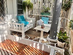 Cosy beach villa