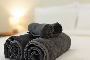 Comfy Corner Hotel