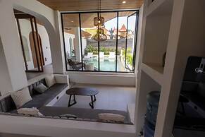 Samstiti Pool Suites Bingin Beach