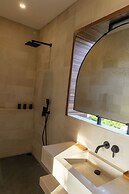 Samstiti Pool Suites Bingin Beach
