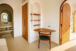 Samstiti Pool Suites Bingin Beach