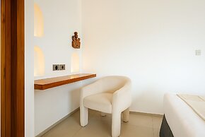 Samstiti Pool Suites Bingin Beach