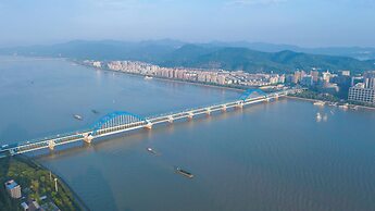 Pagoda Hotel Hangzhou Binjiang