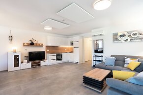 Marina Apartment Ammonite