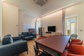 JOIVY Cavour 238